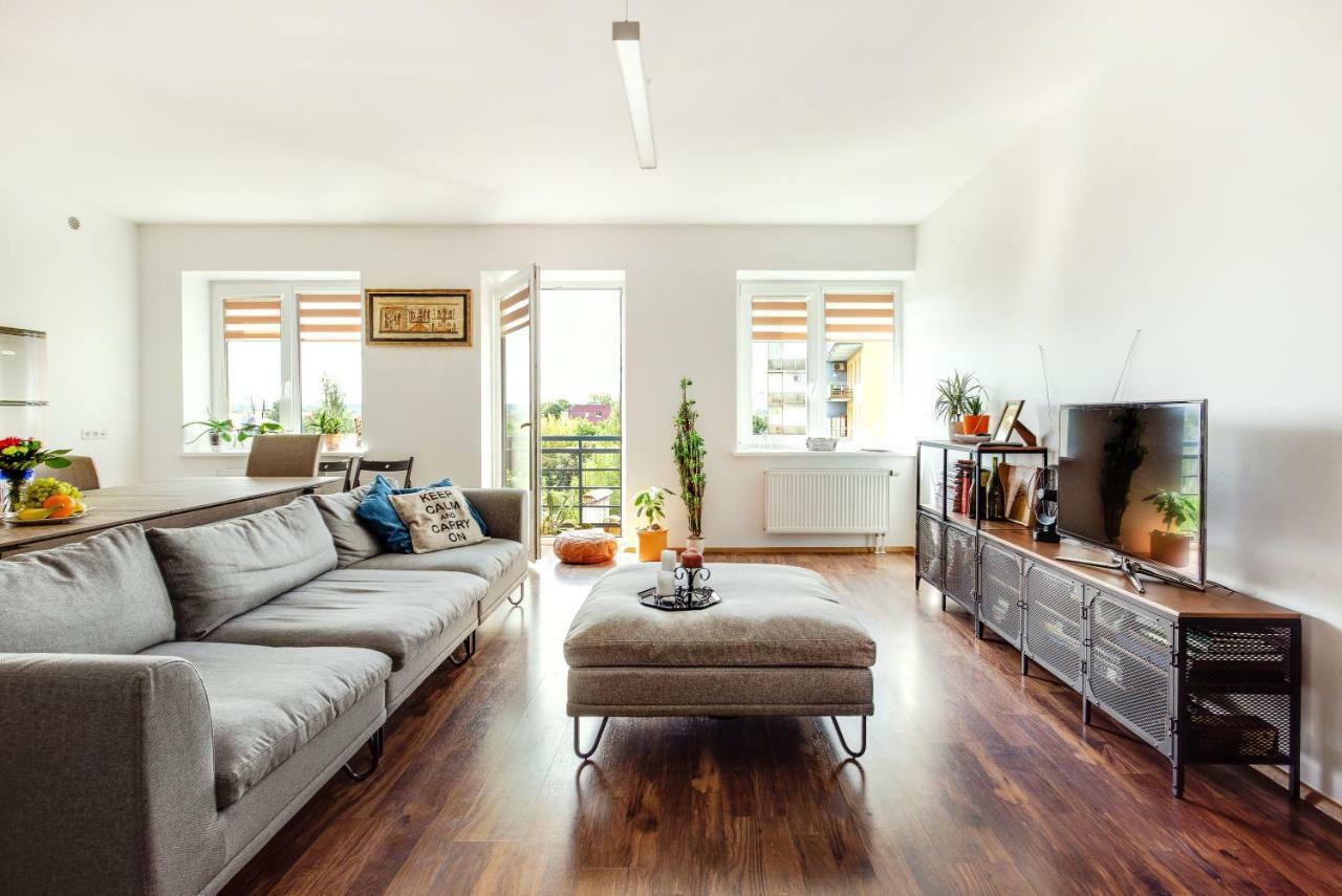 #stayhere - Spacious & Bright 1bdr Shopping District Huoneisto Vilna