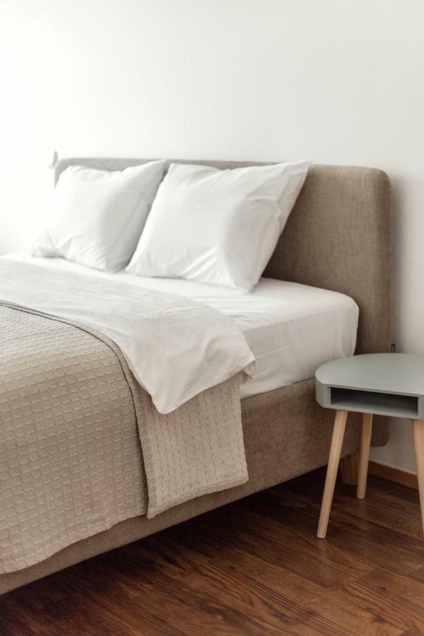 #stayhere - Spacious & Bright 1bdr Shopping District VNO